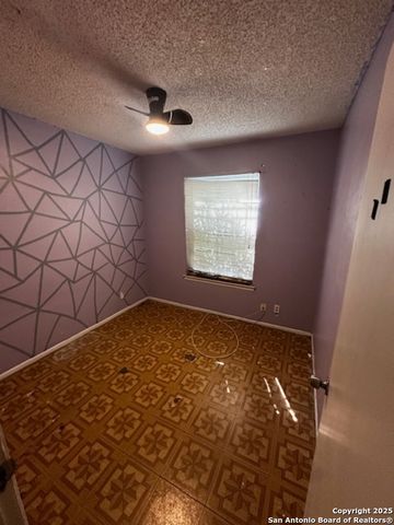 5742 White Feather, San Antonio, TX 78242