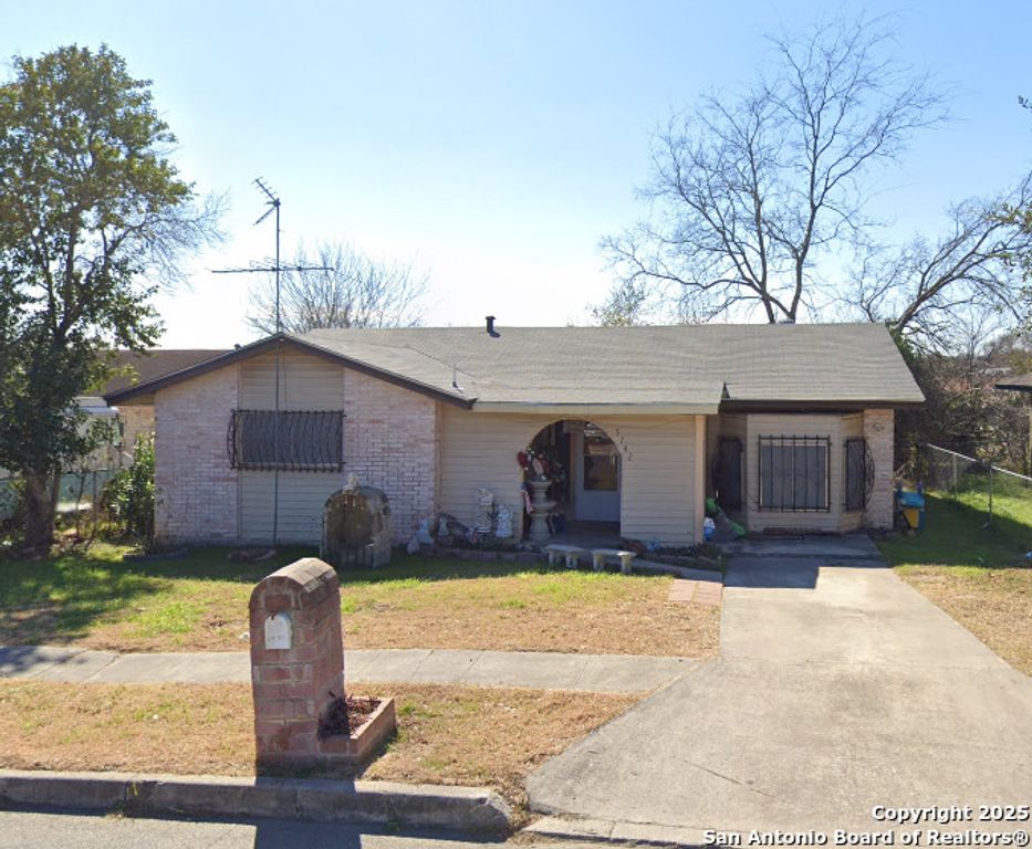 5742 White Feather, San Antonio, TX 78242