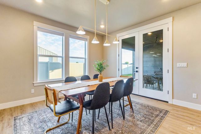 12543 W Arabian Dr, Boise, ID 83709