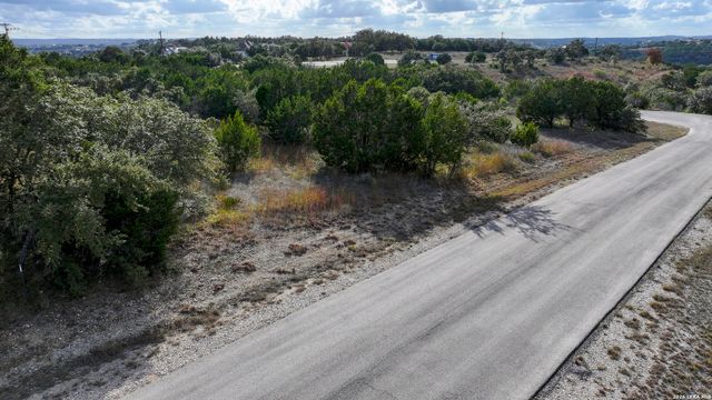 135 Zinnia, Spring Branch, TX 78070