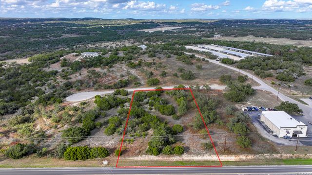 135 Zinnia, Spring Branch, TX 78070