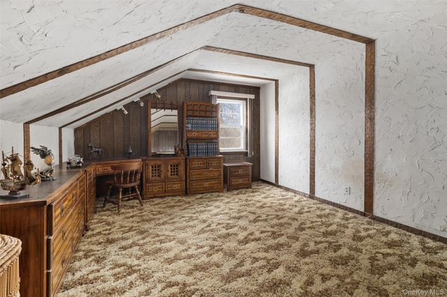 20 Old Farm Road, Scarsdale, NY 10583