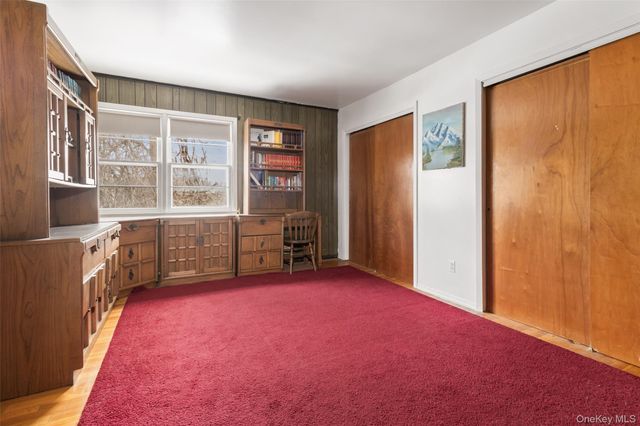 20 Old Farm Road, Scarsdale, NY 10583