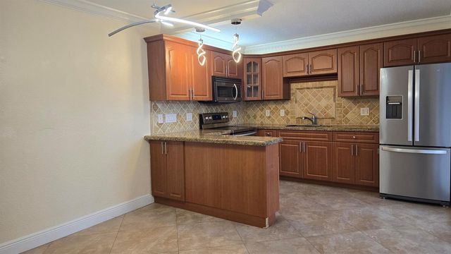 257 Lake Arbor Drive, Palm Springs, FL 33461