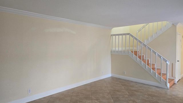 257 Lake Arbor Drive, Palm Springs, FL 33461