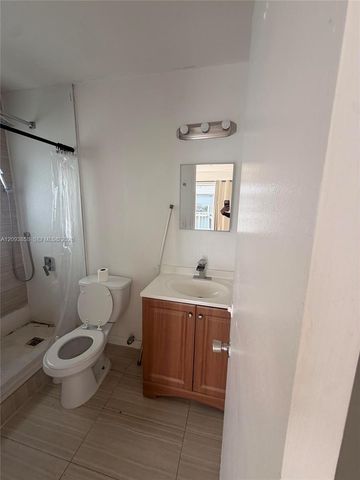 1945 SW 5th Place 5, Fort Lauderdale, FL 33312