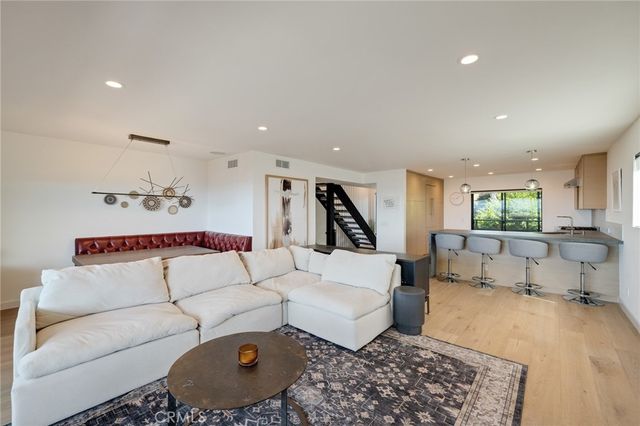 177 Calle Mayor, Redondo Beach, CA 90277