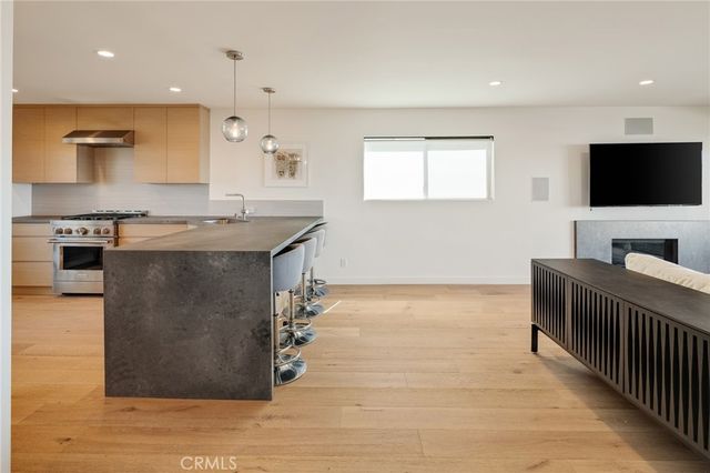 177 Calle Mayor, Redondo Beach, CA 90277