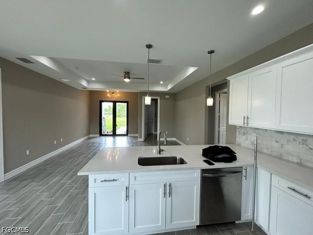 4827 Everglades BLVD N, Naples, FL 34120
