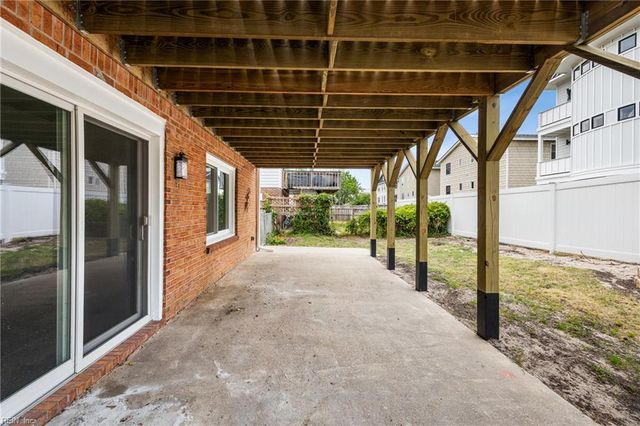 4404 Ocean View AVE, Virginia Beach, VA 23455