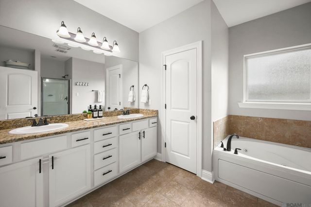 42340 Yellowstone Ave, Prairieville, LA 70769