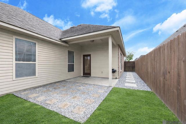 42340 Yellowstone Ave, Prairieville, LA 70769