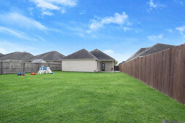 42340 Yellowstone Ave, Prairieville, LA 70769