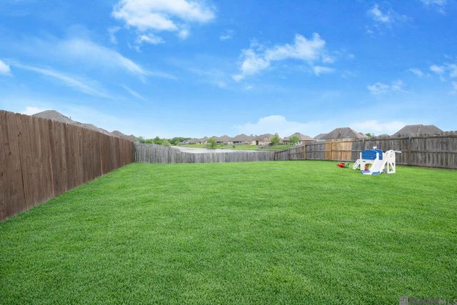 42340 Yellowstone Ave, Prairieville, LA 70769