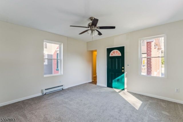 786 S Main St, Phillipsburg Town, NJ 08865