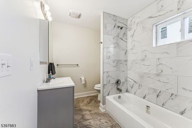 786 S Main St, Phillipsburg Town, NJ 08865