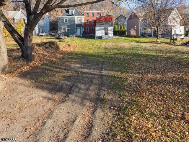 786 S Main St, Phillipsburg Town, NJ 08865