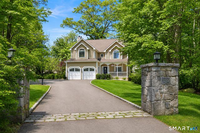 32 Juhasz Road, Norwalk, CT 06854