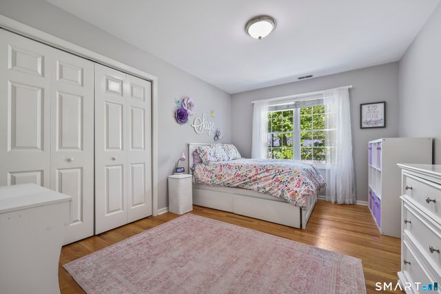 32 Juhasz Road, Norwalk, CT 06854
