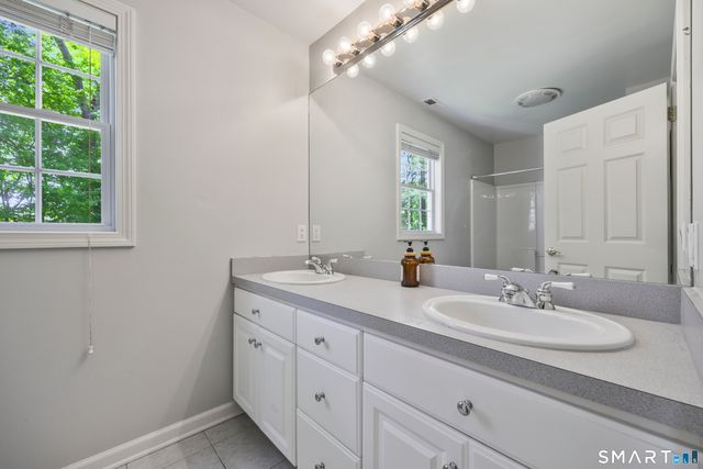 32 Juhasz Road, Norwalk, CT 06854