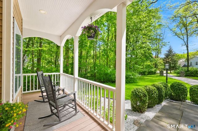 32 Juhasz Road, Norwalk, CT 06854
