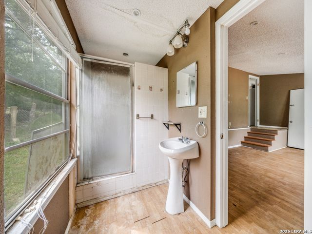 120 Center Creek Drive, Floresville, TX 78114