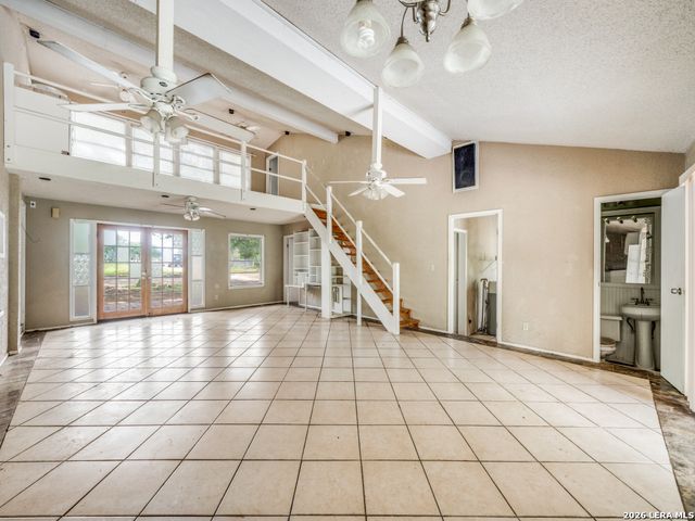 120 Center Creek Drive, Floresville, TX 78114
