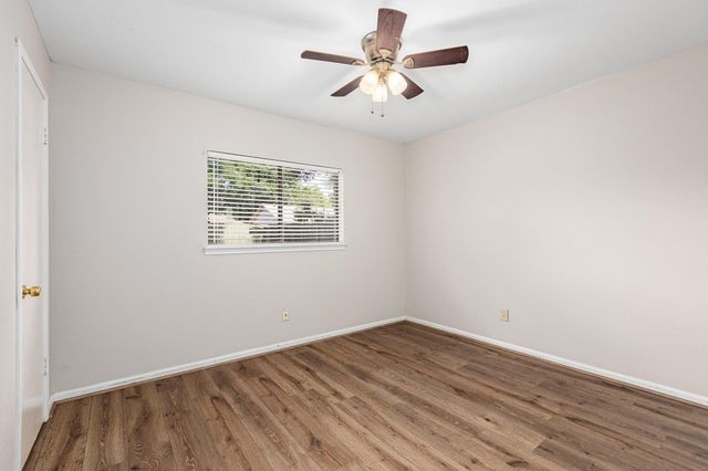 2751 Longleaf Pines Drive, Houston, TX 77339