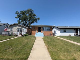 8636 Massasoit Avenue, Burbank, IL 60459