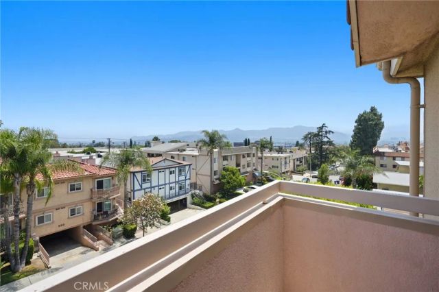 555 E Santa Anita 301, Burbank, CA 91501