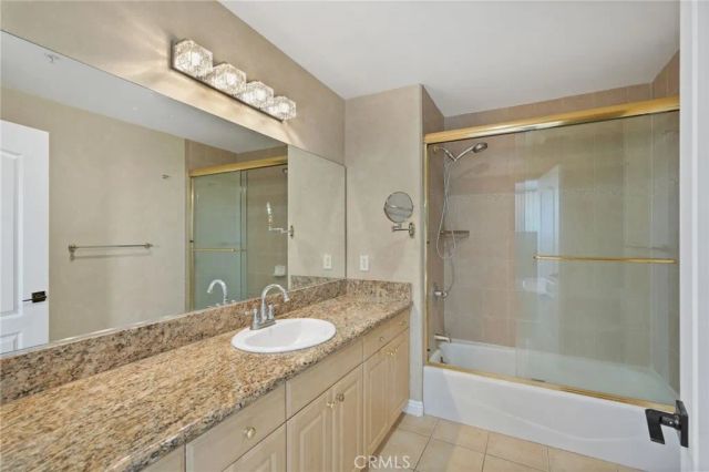 555 E Santa Anita 301, Burbank, CA 91501