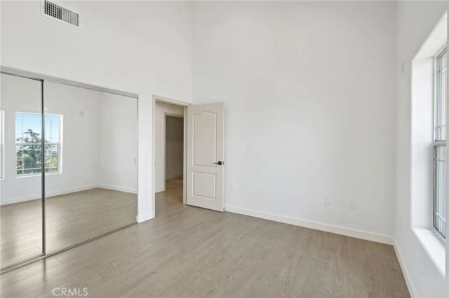 555 E Santa Anita 301, Burbank, CA 91501