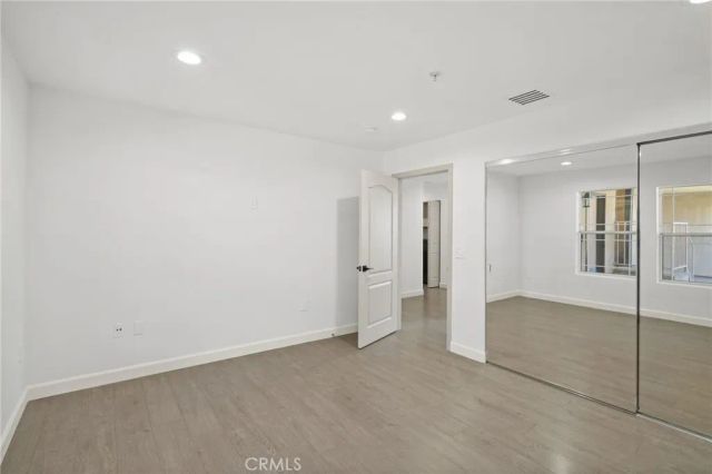 555 E Santa Anita 301, Burbank, CA 91501