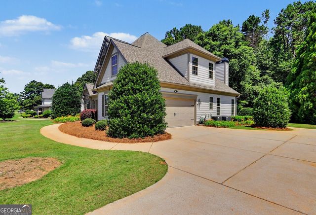 4 White Oak Lane, Sharpsburg, GA 30277