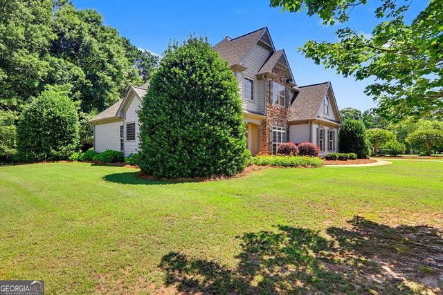 4 White Oak Lane, Sharpsburg, GA 30277