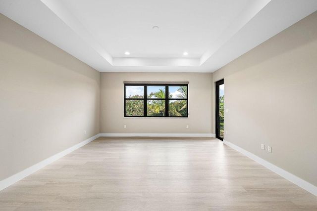 8575 Ganton Drive, Boca Raton, FL 33434