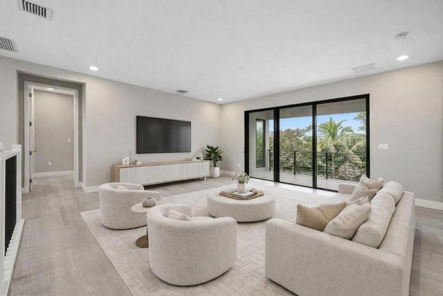 8575 Ganton Drive, Boca Raton, FL 33434