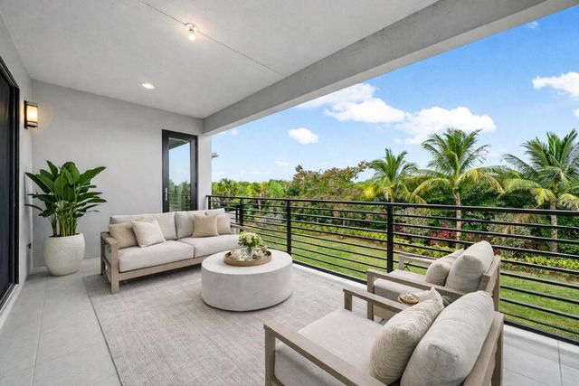 8575 Ganton Drive, Boca Raton, FL 33434