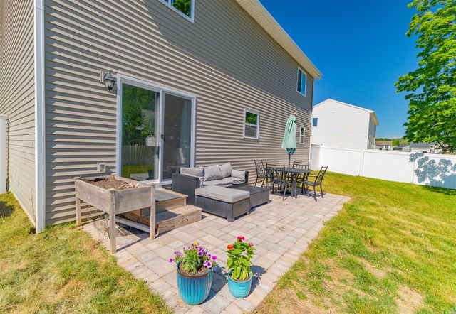 25091 Front Avenue, Mattawan, MI 49071
