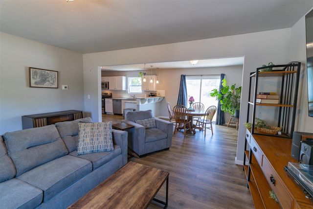 25091 Front Avenue, Mattawan, MI 49071
