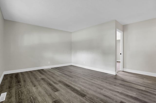 1236 Grovewood Drive, Columbus, OH 43207