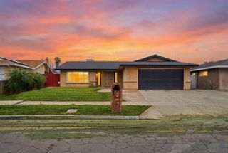 1712 W Donner Avenue, Fresno, CA 93705