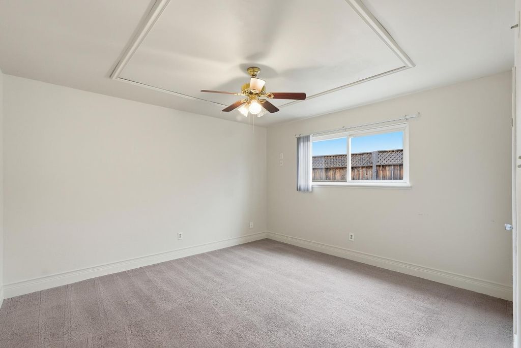 Image 19 of property listing at 1712 W Donner Avenue, Fresno, CA 93705