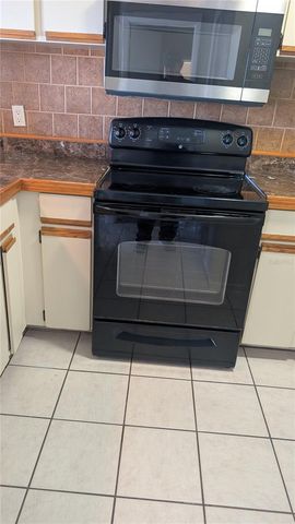 3160 S SEMORAN BOULEVARD 905, Orlando, FL 32822