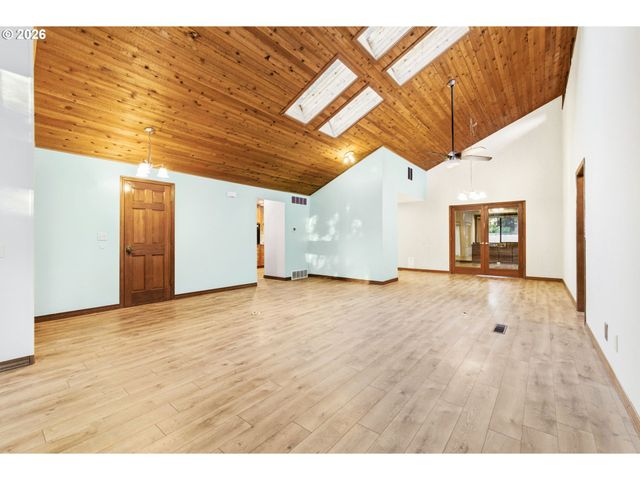 1769 CINNAMON HILL Dr, Salem, OR 97306