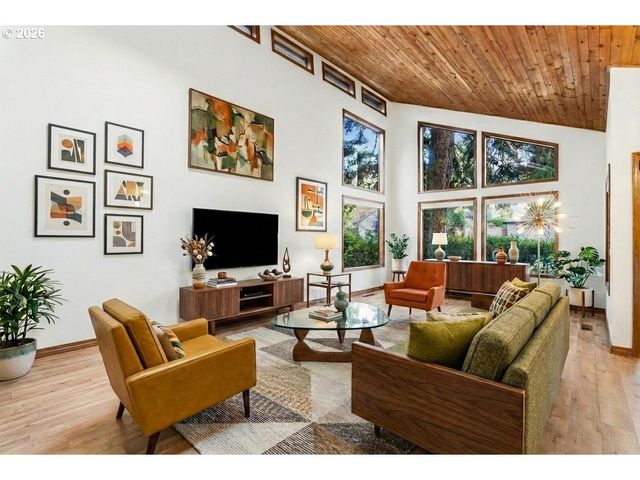 1769 CINNAMON HILL Dr, Salem, OR 97306