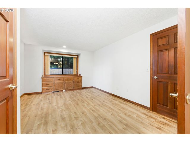 1769 CINNAMON HILL Dr, Salem, OR 97306