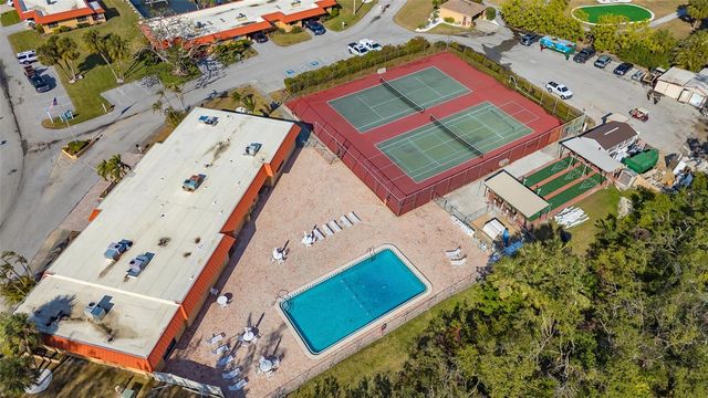 9538 AZURE COVE, Bradenton, FL 34210