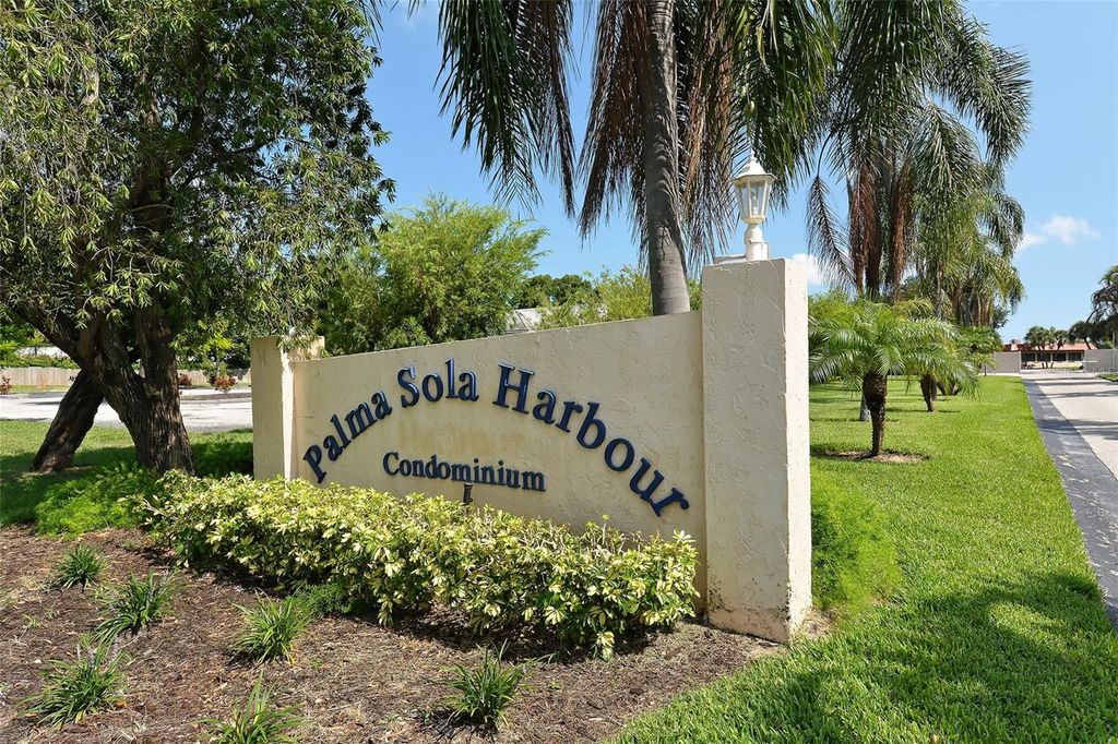 Image 23 of property listing at 9538 AZURE COVE, Bradenton, FL 34210