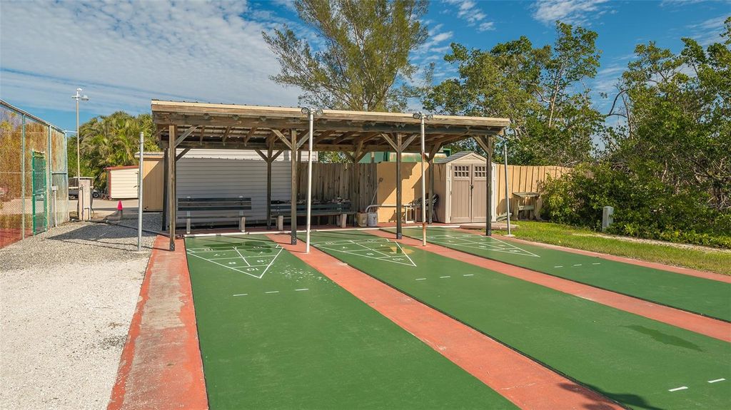 Image 26 of property listing at 9538 AZURE COVE, Bradenton, FL 34210
